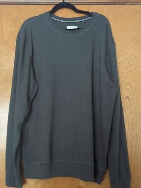 Boston Traders Men's Crewneck Sweater in Charcoal Gray